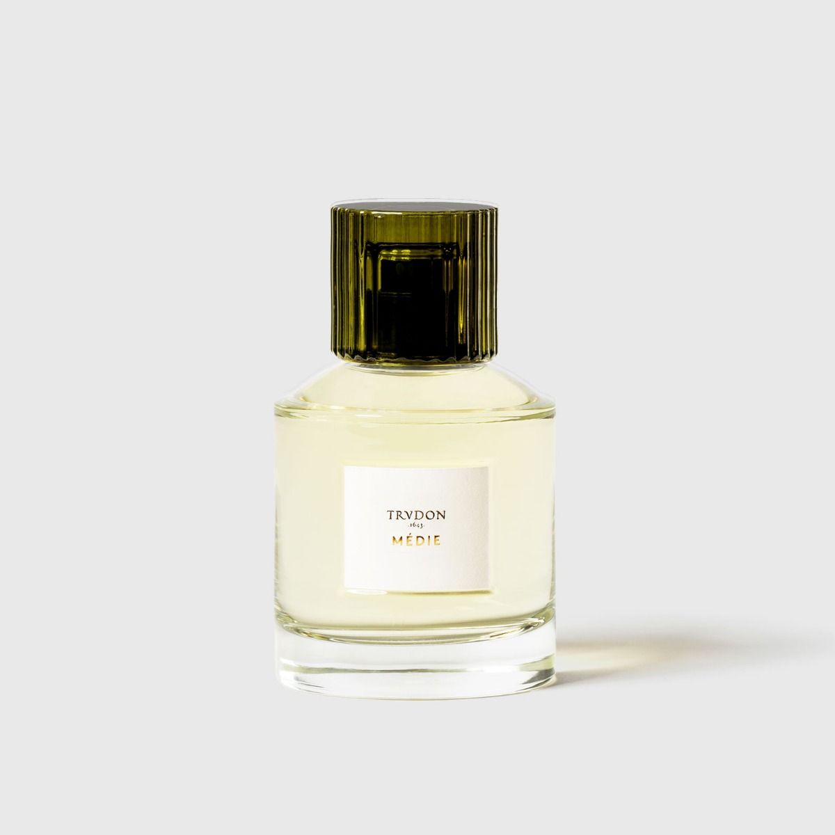 Medie Perfume – Manon + Moss